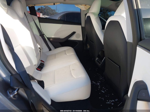 2025 TESLA MODEL 3 5YJ3E1EA4SF937976 Photo 7