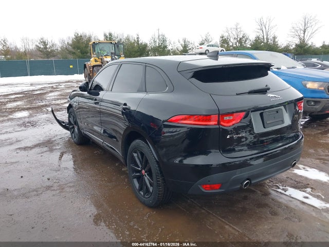2017 JAGUAR F-PACE SADCL2BV4HA490526 Photo 2