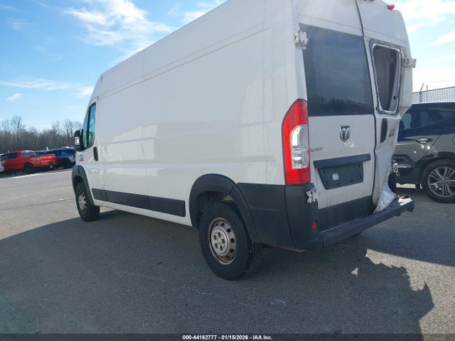 2022 RAM PROMASTER 2500 3C6LRVDG9NE133711 Photo 2