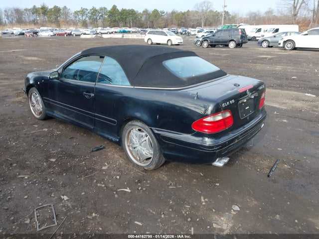 2002 MERCEDES-BENZ CLK 55 AMG WDBLK74G32T117580 Photo 2