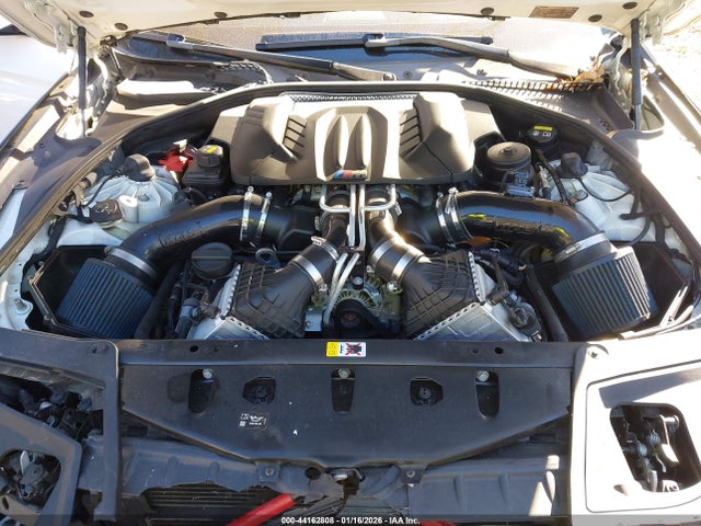 2016 BMW M5 WBSFV9C52GD595775 Photo 9