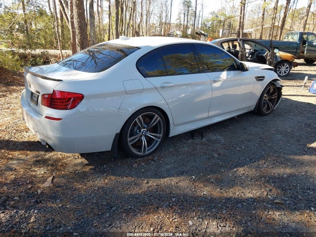 2016 BMW M5 WBSFV9C52GD595775 Photo 3