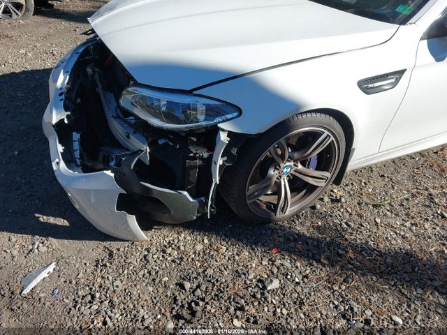 2016 BMW M5 WBSFV9C52GD595775 Photo 5