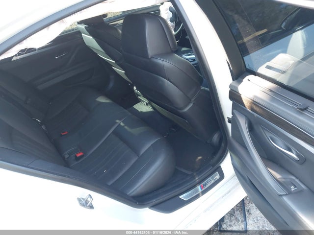 2016 BMW M5 WBSFV9C52GD595775 Photo 7