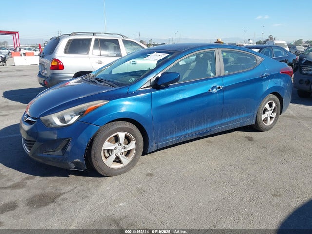 KMHDH4AEXFU223865 Hyundai ELANTRA SE