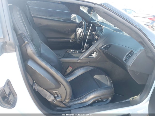 2019 CHEVROLET CORVETTE 1G1YM2D72K5106510 Photo 4