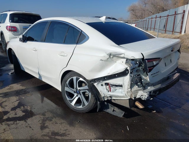 Subaru Legacy Limited 2022 4S3BWAN69N3007366 Image 3
