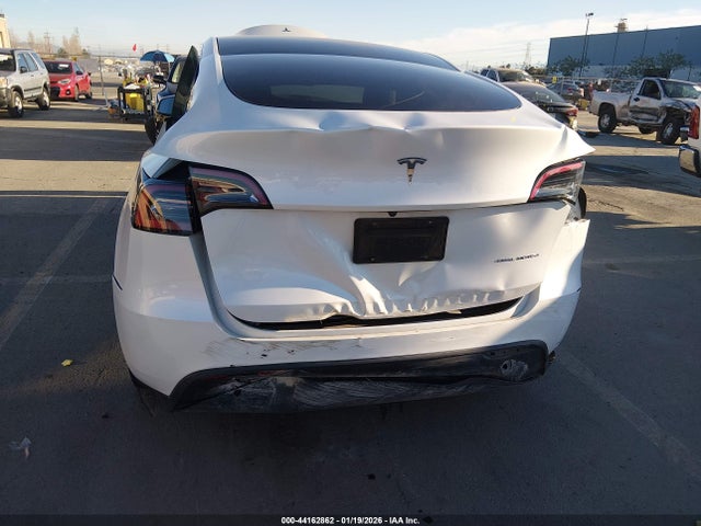 2023 TESLA MODEL Y 7SAYGDEE6PF628976 Photo 5