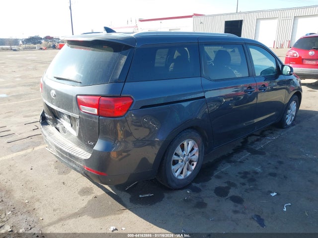 KIA SEDONA LX 2015 KNDMB5C15F6062657 Image 4