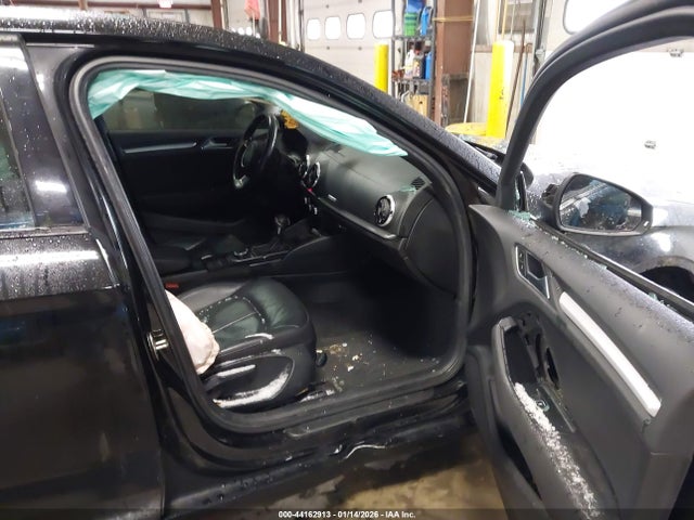 2016 AUDI A3 WAUB8GFF0G1081380 Photo 4