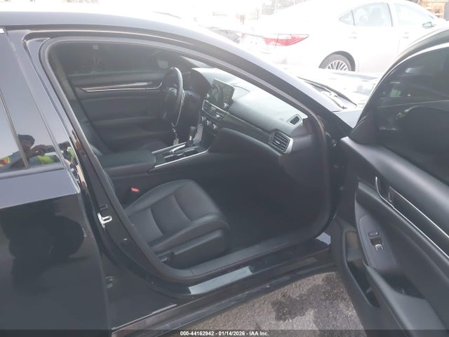 1HGCV1F31JA173416 Honda Accord Sport