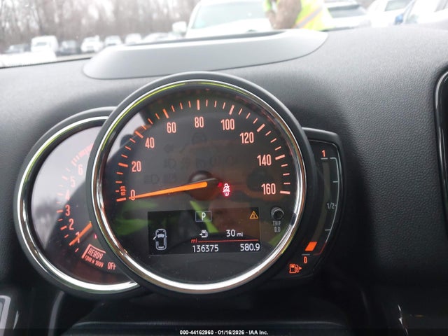 2018 MINI COUNTRYMAN WMZYT5C37J3E61261 Photo 6