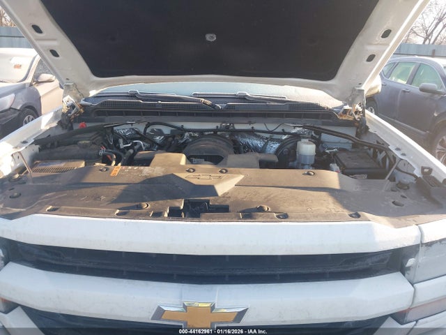 3GCUKREC6JG277283 Chevrolet Silverado 1500 2lt