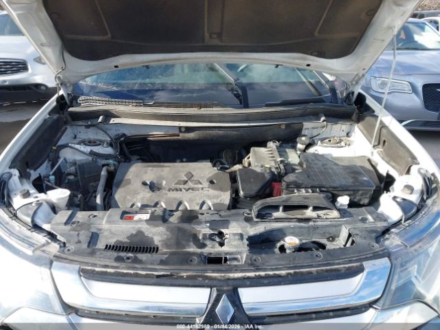 2016 MITSUBISHI OUTLANDER JA4AD2A37GZ021716 Photo 9