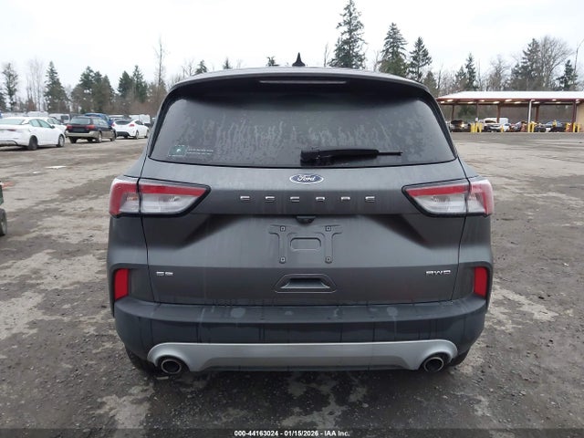1FMCU9G6XNUB53920 Ford ESCAPE SE