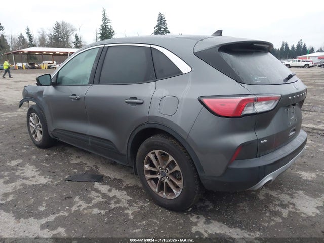 1FMCU9G6XNUB53920 Ford ESCAPE SE