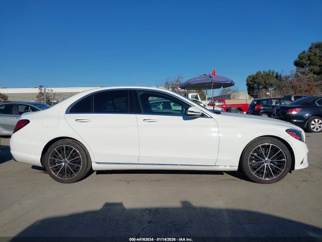 W1KWF8DB1MR639594 Mercedes-Benz C 300 Sedan