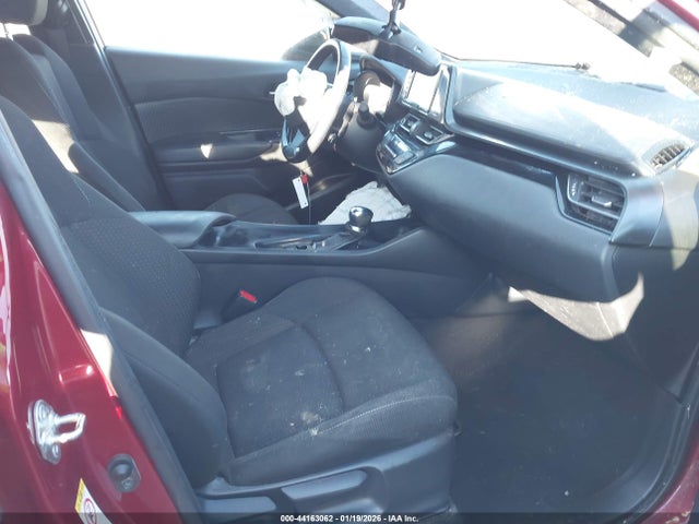 JTNKHMBX3J1007650 Toyota C-hr Xle Premium