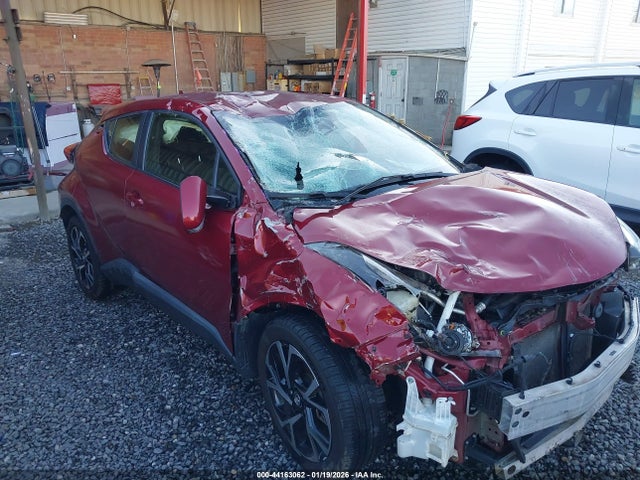 JTNKHMBX3J1007650 Toyota C-hr Xle Premium