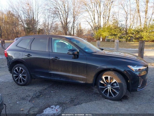 YV4M12RC2S1132405 Volvo Xc60 B5 Plus