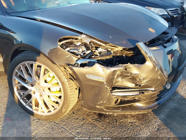 2019 PORSCHE PANAMERA E-HYBRID WP0AE2A76KL123591 Photo 5