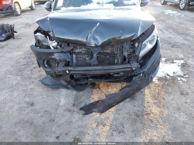 44163188 :رقم المزاد ، WVGBV7AXXHW511945 vin ، 2017 Volkswagen Tiguan 2.0t S مزاد بيع