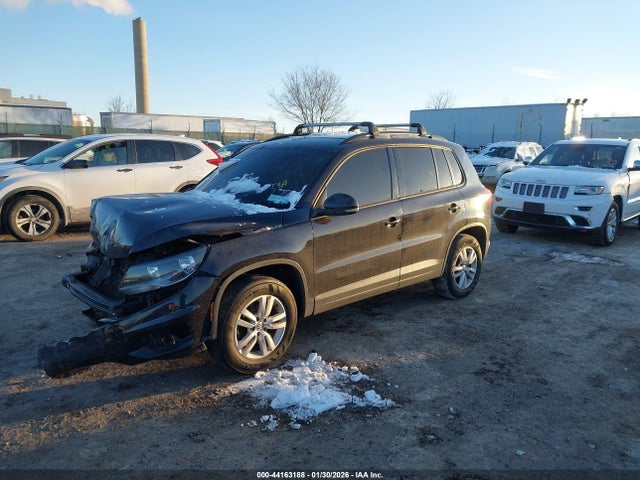 44163188 :رقم المزاد ، WVGBV7AXXHW511945 vin ، 2017 Volkswagen Tiguan 2.0t S مزاد بيع