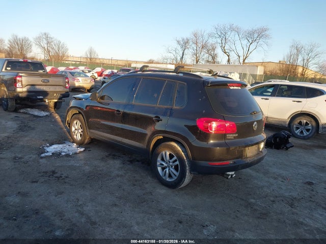 44163188 :رقم المزاد ، WVGBV7AXXHW511945 vin ، 2017 Volkswagen Tiguan 2.0t S مزاد بيع