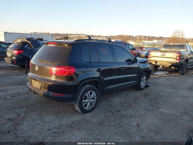 44163188 :رقم المزاد ، WVGBV7AXXHW511945 vin ، 2017 Volkswagen Tiguan 2.0t S مزاد بيع