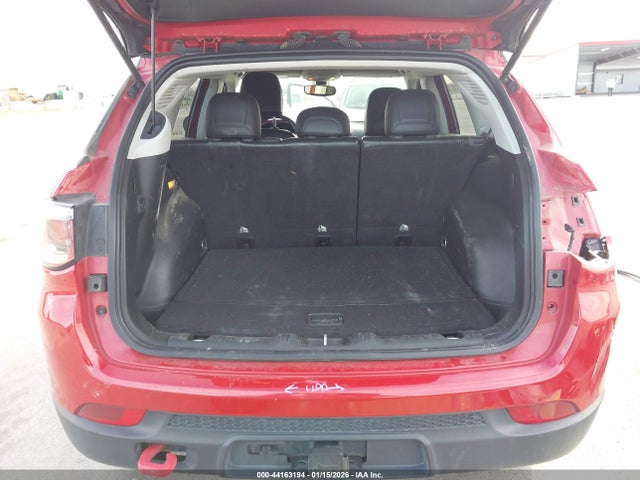 3C4NJDDB5JT440743 Jeep Compass Trailhawk