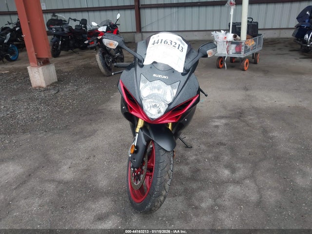 JS1GR7MA1T7100095 Suzuki GSX-R750