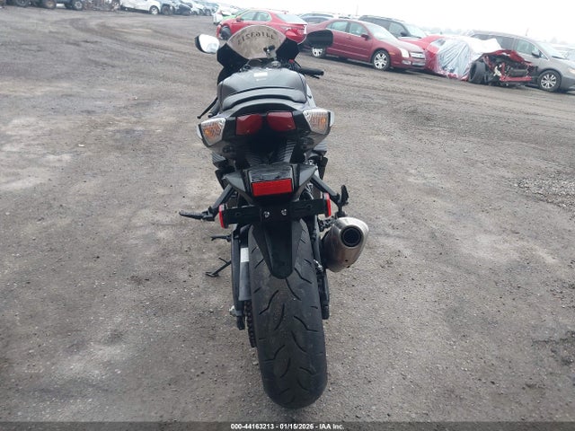 JS1GR7MA1T7100095 Suzuki GSX-R750