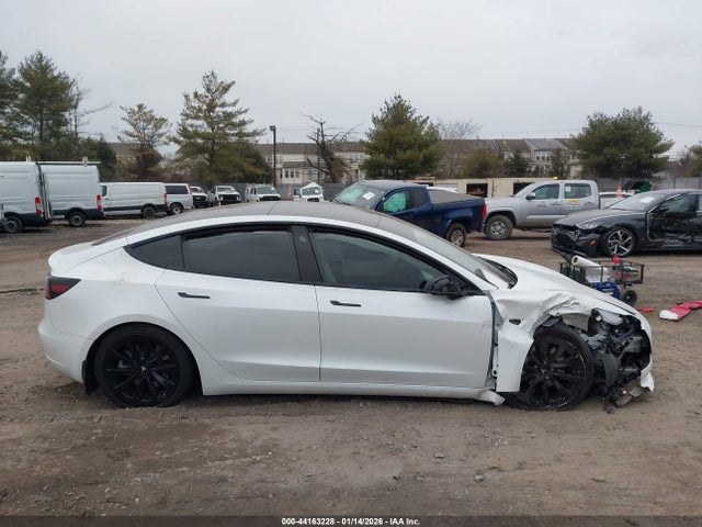 Продаж на аукціоні авто 2021 Tesla Model 3 Standard Range Plus Rear-wheel Drive, vin: 5YJ3E1EA3MF908665, номер лоту: 44163228