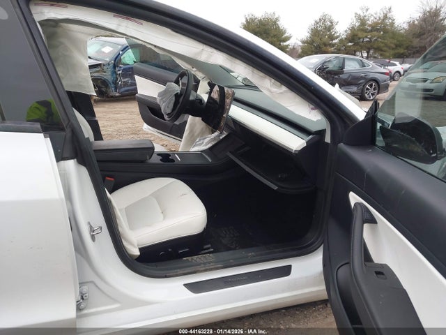 Продаж на аукціоні авто 2021 Tesla Model 3 Standard Range Plus Rear-wheel Drive, vin: 5YJ3E1EA3MF908665, номер лоту: 44163228