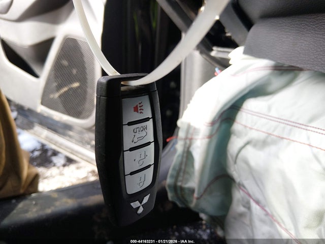 2022 MITSUBISHI OUTLANDER JA4J3UA80NZ066388 Photo 10