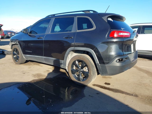 1C4PJLCS0FW770831 Jeep Cherokee Latitude Altitude