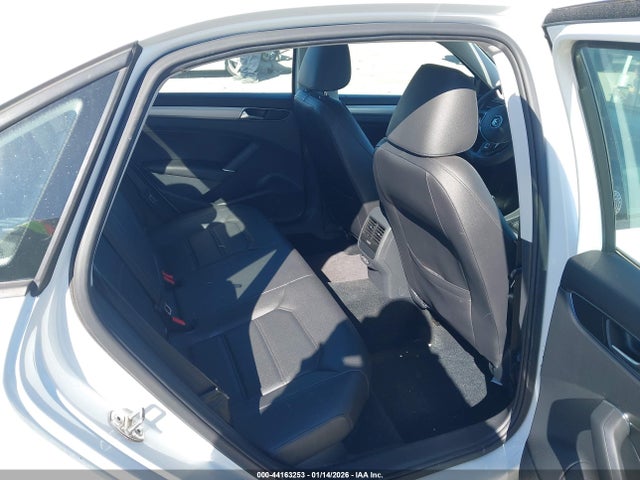 2019 Volkswagen Passat 2.0t Wolfsburg Edition მანქანა იყიდება აუქციონზე, vin: 1VWLA7A3XKC010058, აუქციონის ნომერი: 44163253