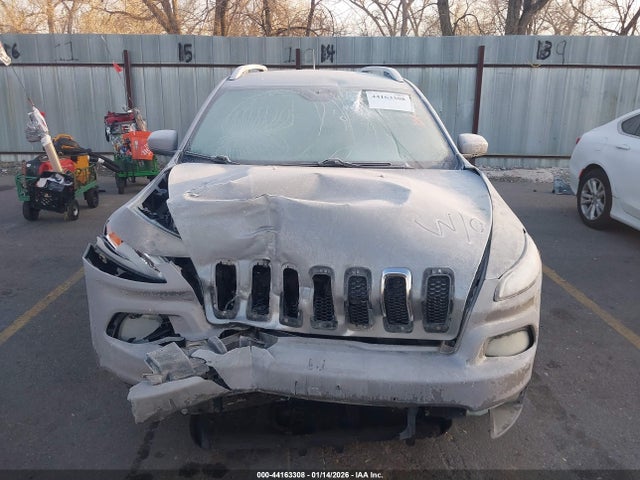 1C4PJMCS0GW368573 Jeep Cherokee Latitude