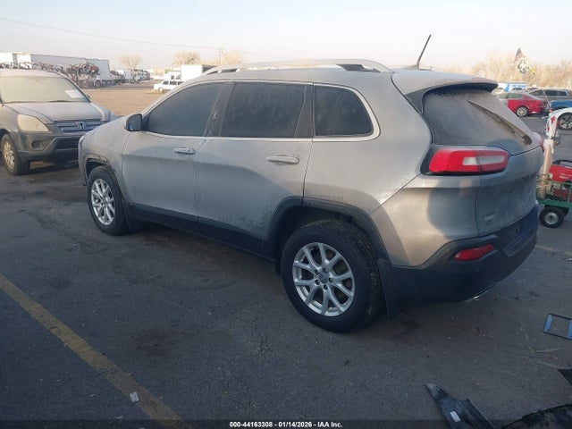 1C4PJMCS0GW368573 Jeep Cherokee Latitude