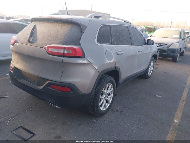 1C4PJMCS0GW368573 Jeep Cherokee Latitude