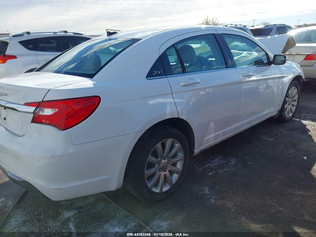 2014 Chrysler 200 Touring მანქანა იყიდება აუქციონზე, vin: 1C3CCBBB8EN179014, აუქციონის ნომერი: 44163346