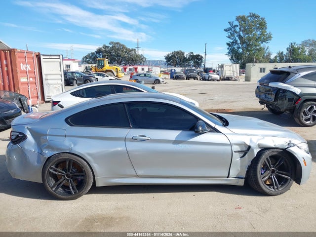 WBS3R9C55GK337821 BMW M4