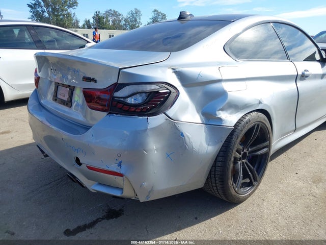 WBS3R9C55GK337821 BMW M4