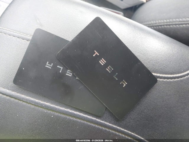 7SAYGDED9TA463262 Tesla Model Y