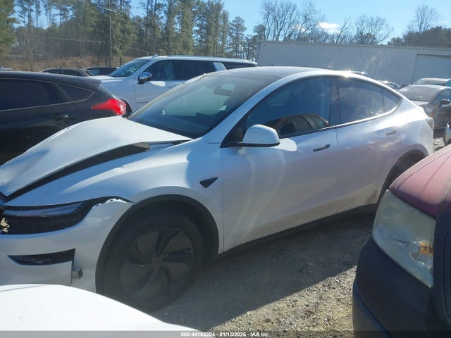 7SAYGDED9TA463262 Tesla Model Y