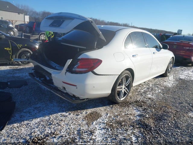 2017 MERCEDES-BENZ E 300 WDDZF4KB3HA061074 Photo 3