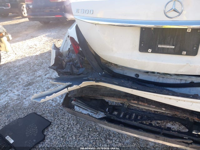 2017 MERCEDES-BENZ E 300 WDDZF4KB3HA061074 Photo 5