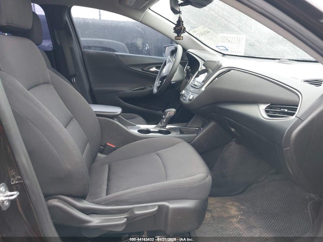 1G1ZC5ST6MF083724 Chevrolet Malibu Fwd 1fl