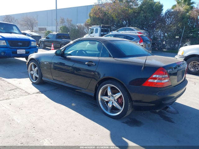 44163530 :رقم المزاد ، WDBKK47FXXF090607 vin ، 1999 Mercedes-benz Slk 230 Kompressor مزاد بيع