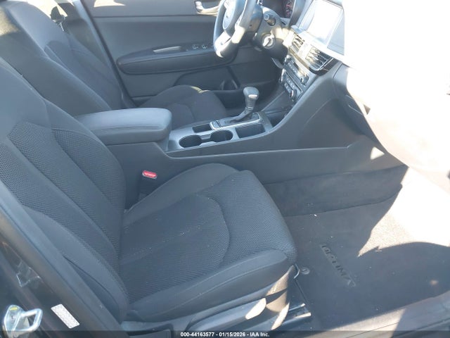 Продажа на аукционе авто 2019 Kia Optima Lx, vin: 5XXGT4L36KG376271, номер лота: 44163577